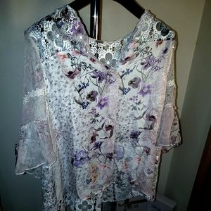 NWOT Elie Tahari lace blouse